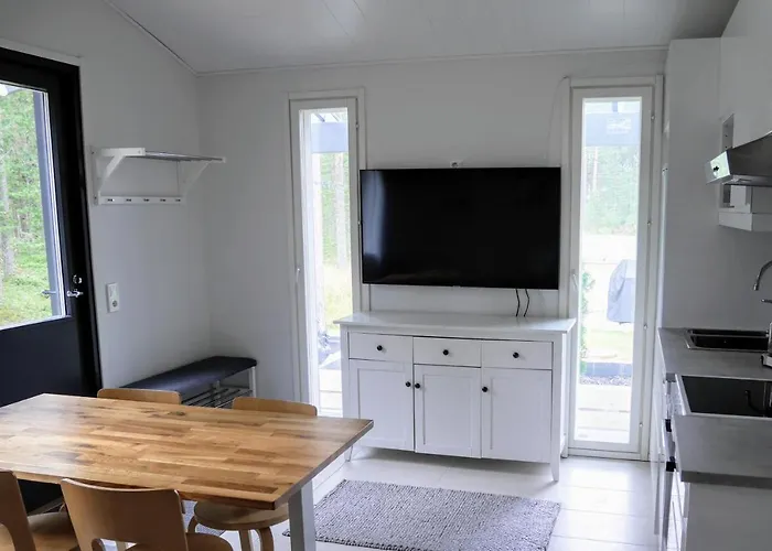 Cozy 4 Person On Quiet Residential Area Oulu