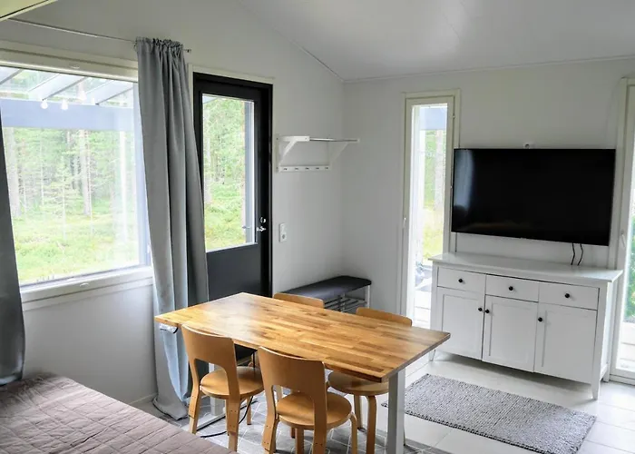Cozy 4 Person On Quiet Residential Area Oulu